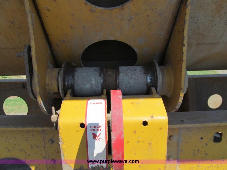 image for item E4701 2007 Sidumpr side dump trailer