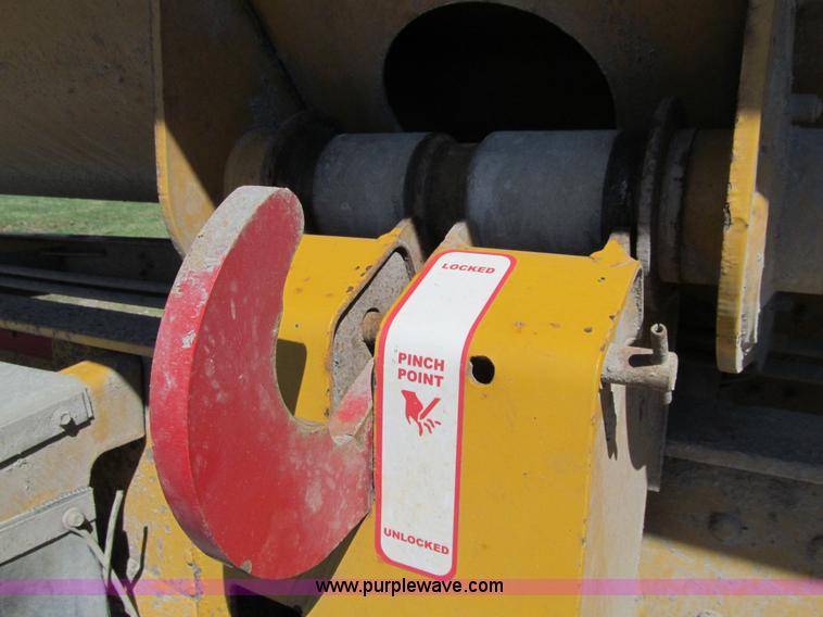 image for item E4701 2007 Sidumpr side dump trailer