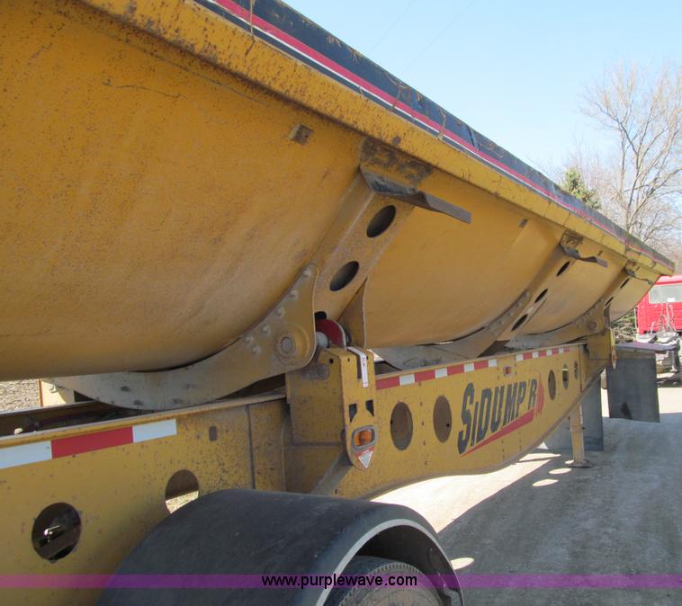 image for item E4701 2007 Sidumpr side dump trailer