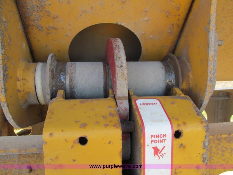 image for item E4701 2007 Sidumpr side dump trailer