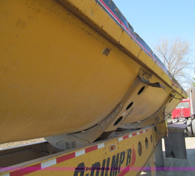 image for item E4701 2007 Sidumpr side dump trailer
