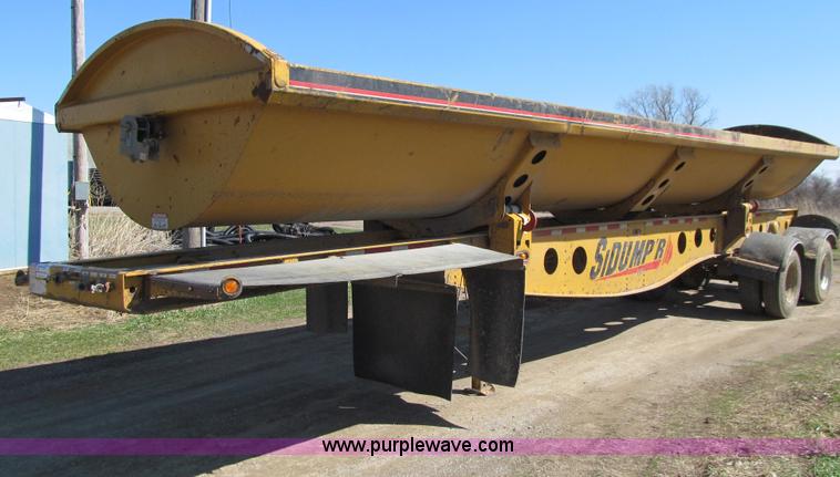 image for item E4701 2007 Sidumpr side dump trailer