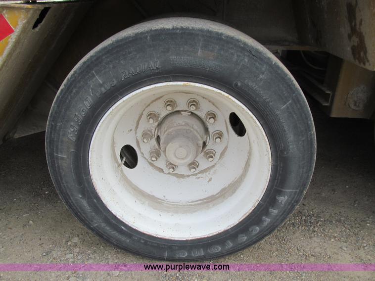 image for item E4702 2005 Load King 553SS triple axle lowboy trailer