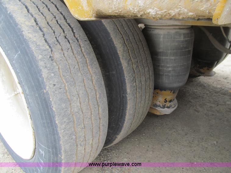 image for item E4702 2005 Load King 553SS triple axle lowboy trailer