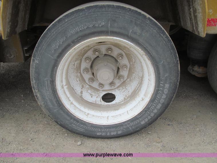 image for item E4702 2005 Load King 553SS triple axle lowboy trailer