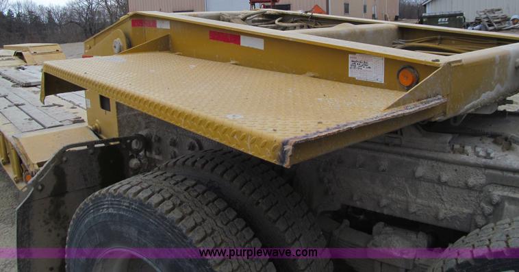 image for item E4702 2005 Load King 553SS triple axle lowboy trailer