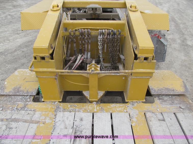 image for item E4702 2005 Load King 553SS triple axle lowboy trailer