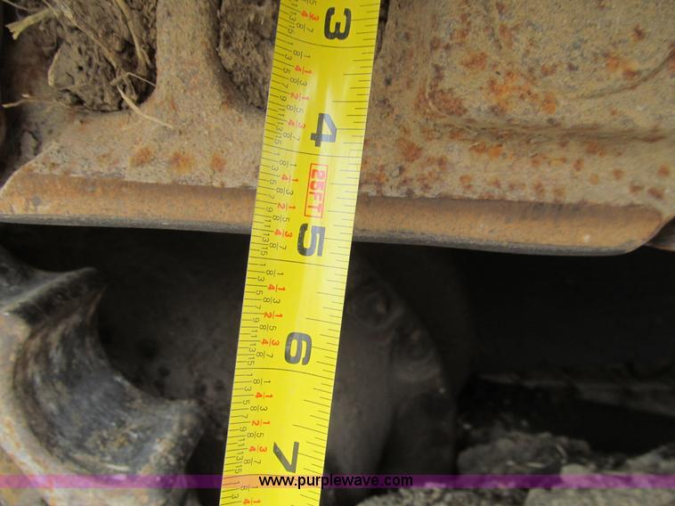 image for item E4703 1966 Caterpillar D8H dozer