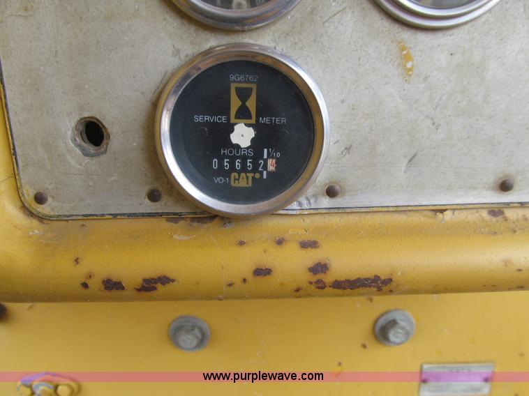 image for item E4703 1966 Caterpillar D8H dozer