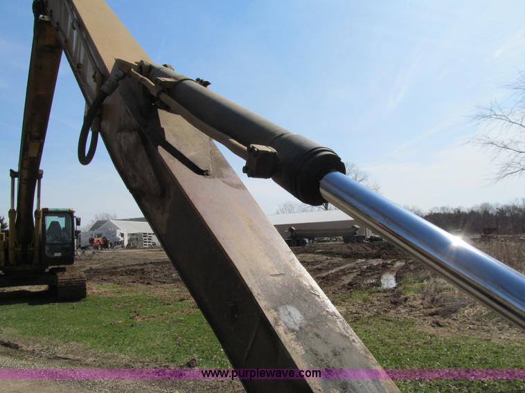 image for item E4704 2003 Caterpillar 325CL Long Reach excavator