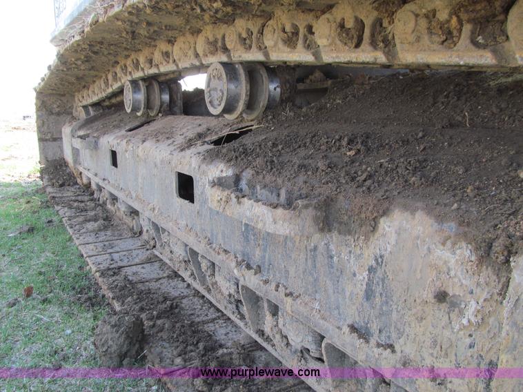 image for item E4704 2003 Caterpillar 325CL Long Reach excavator