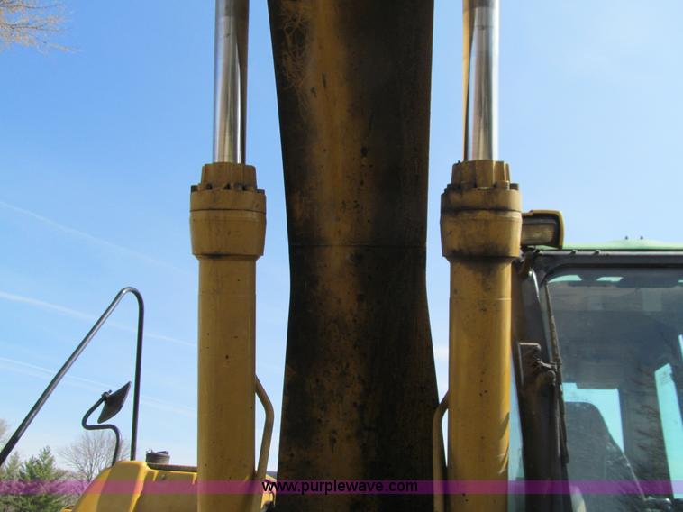 image for item E4704 2003 Caterpillar 325CL Long Reach excavator
