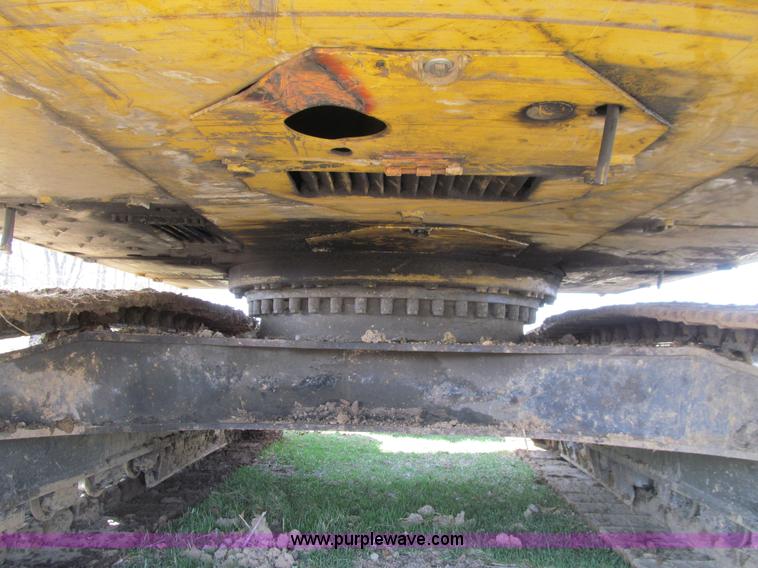 image for item E4704 2003 Caterpillar 325CL Long Reach excavator