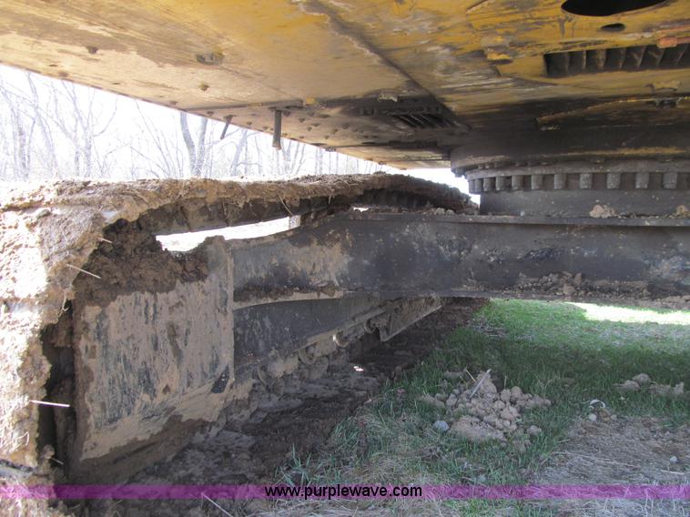 image for item E4704 2003 Caterpillar 325CL Long Reach excavator