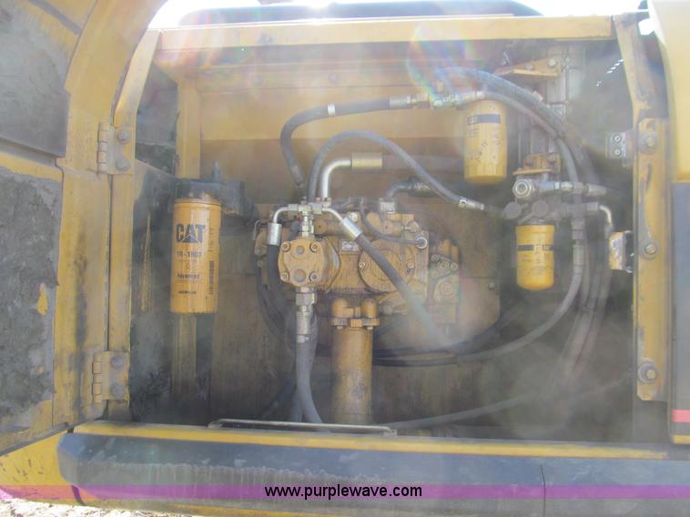 image for item E4704 2003 Caterpillar 325CL Long Reach excavator