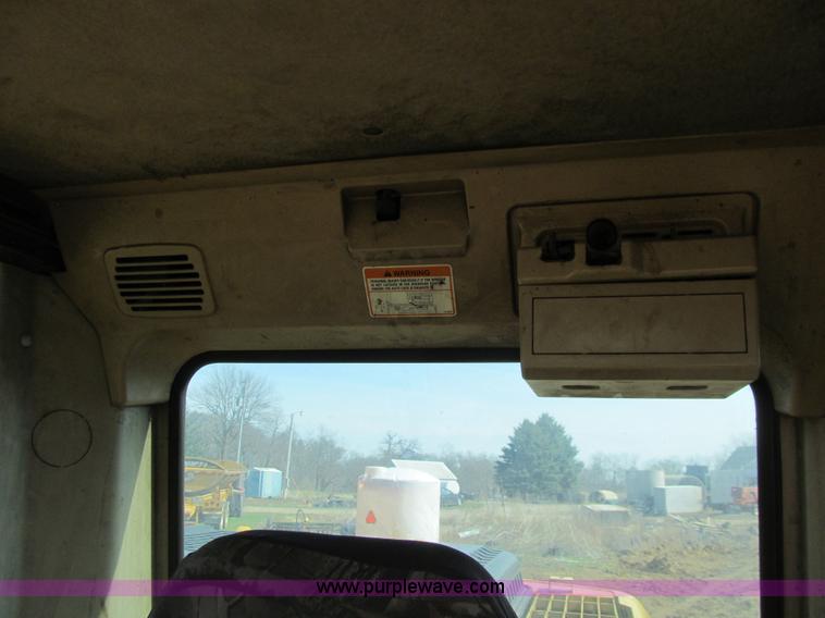 image for item E4704 2003 Caterpillar 325CL Long Reach excavator