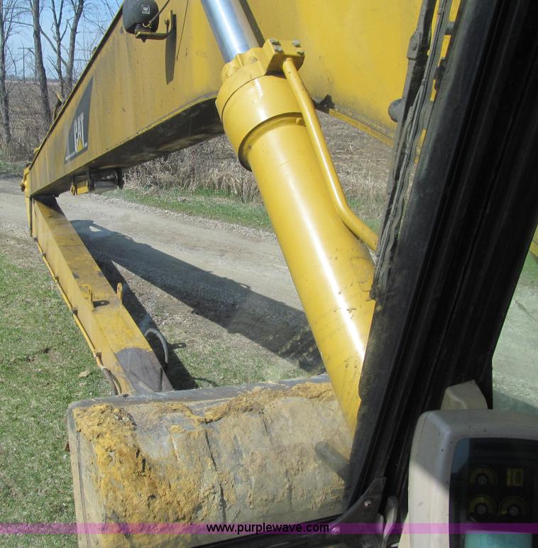 image for item E4704 2003 Caterpillar 325CL Long Reach excavator