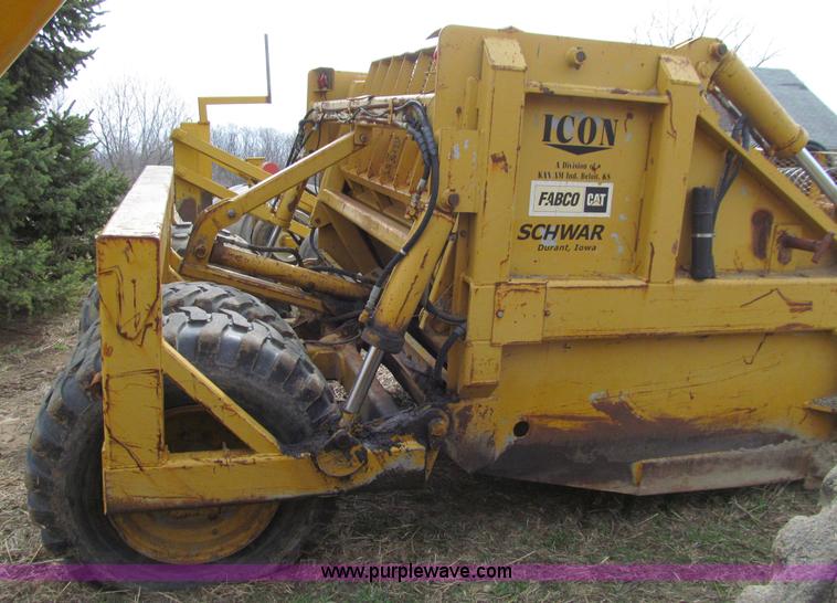 image for item E4705 Icon 15B hydraulic pull scraper