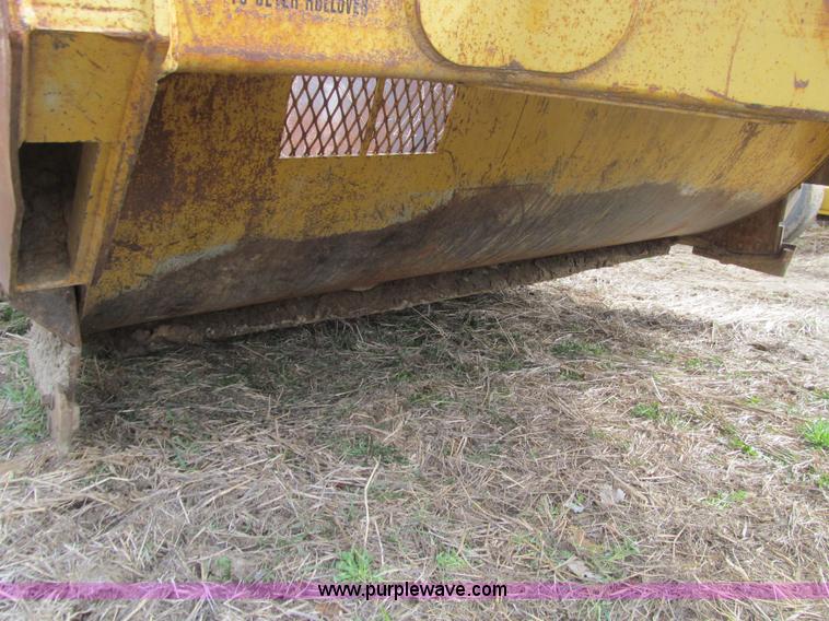 image for item E4705 Icon 15B hydraulic pull scraper