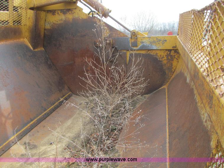 image for item E4705 Icon 15B hydraulic pull scraper