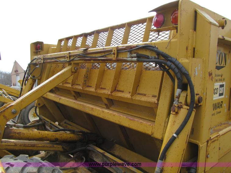 image for item E4705 Icon 15B hydraulic pull scraper