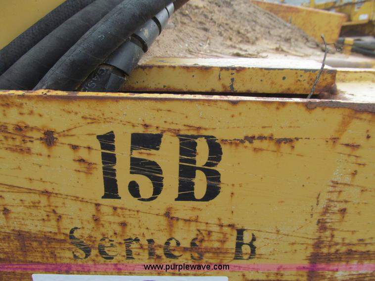 image for item E4705 Icon 15B hydraulic pull scraper