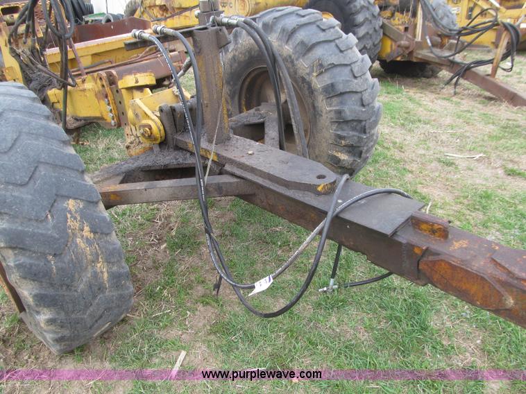 image for item E4706 Shop built single axle scraper dolly