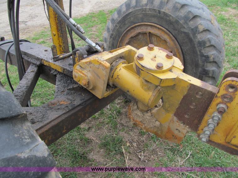 image for item E4706 Shop built single axle scraper dolly