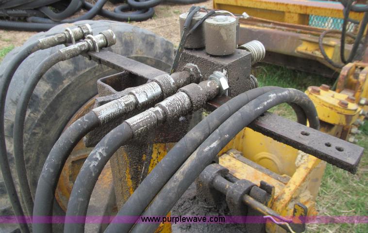 image for item E4706 Shop built single axle scraper dolly