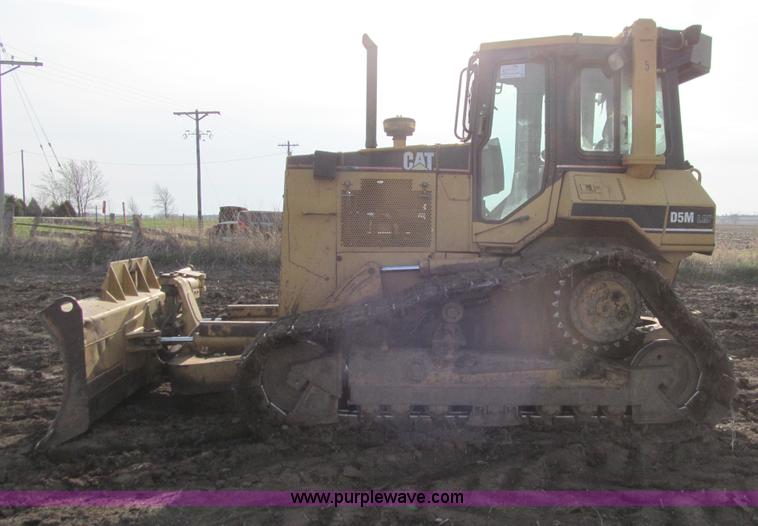image for item E4707 1999 Caterpillar D5M LGP dozer