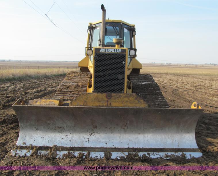 image for item E4707 1999 Caterpillar D5M LGP dozer