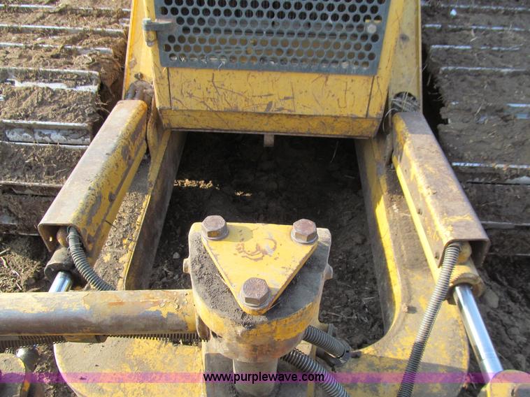 image for item E4707 1999 Caterpillar D5M LGP dozer
