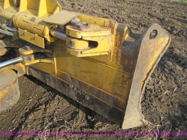 image for item E4707 1999 Caterpillar D5M LGP dozer