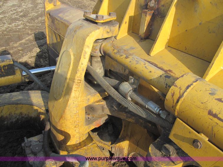 image for item E4707 1999 Caterpillar D5M LGP dozer