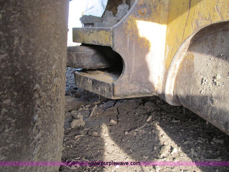 image for item E4707 1999 Caterpillar D5M LGP dozer