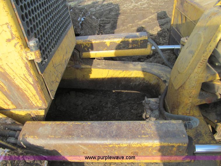 image for item E4707 1999 Caterpillar D5M LGP dozer