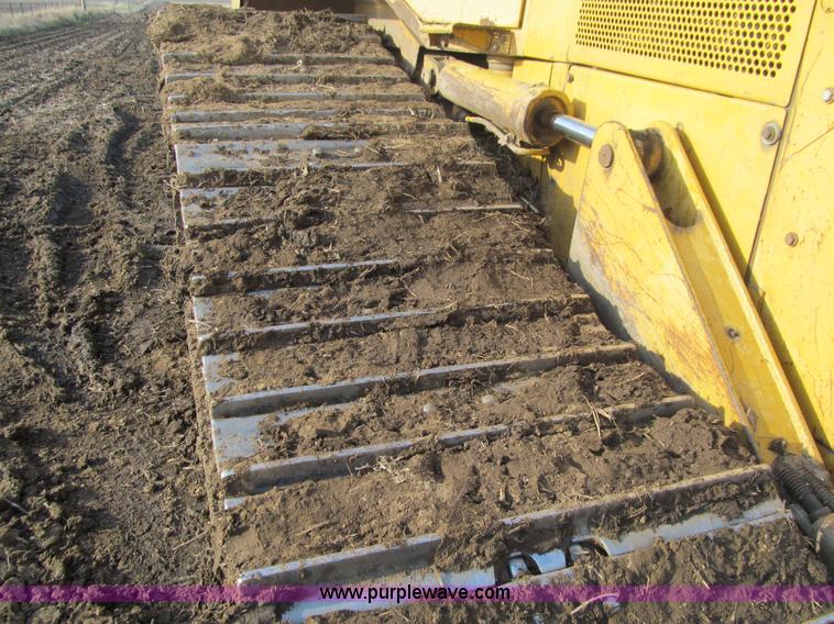 image for item E4707 1999 Caterpillar D5M LGP dozer