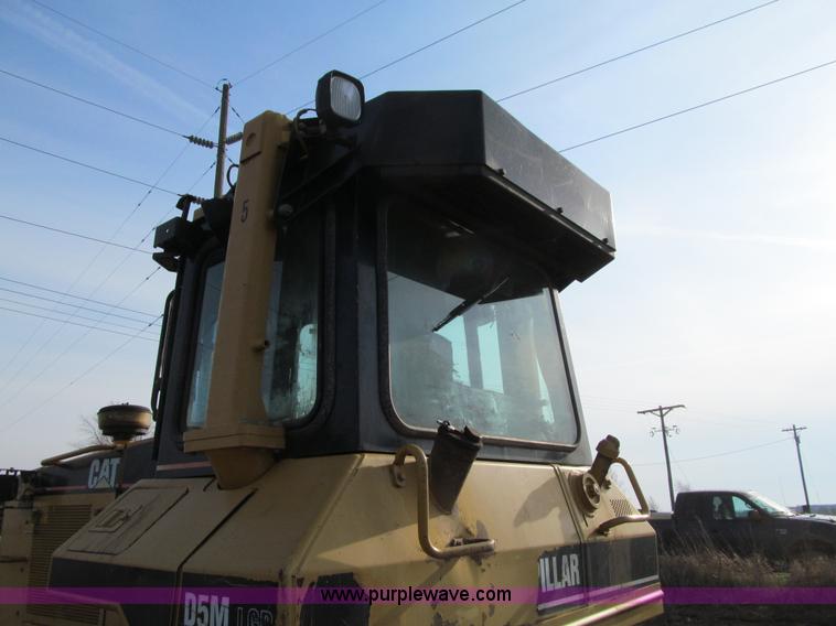 image for item E4707 1999 Caterpillar D5M LGP dozer