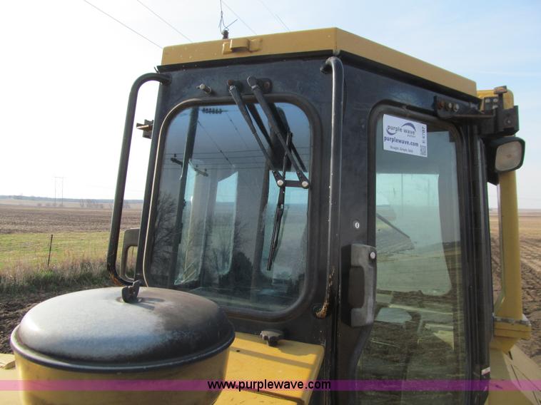 image for item E4707 1999 Caterpillar D5M LGP dozer