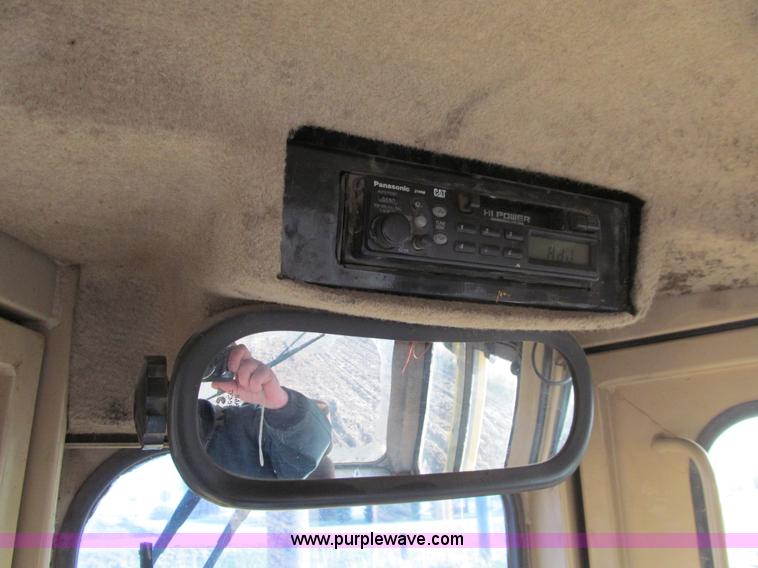 image for item E4707 1999 Caterpillar D5M LGP dozer