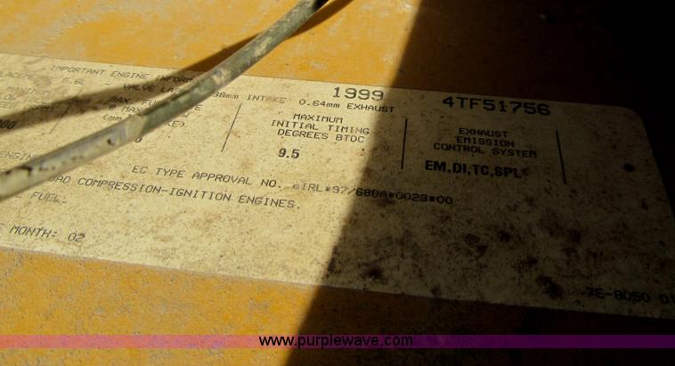 image for item E4707 1999 Caterpillar D5M LGP dozer