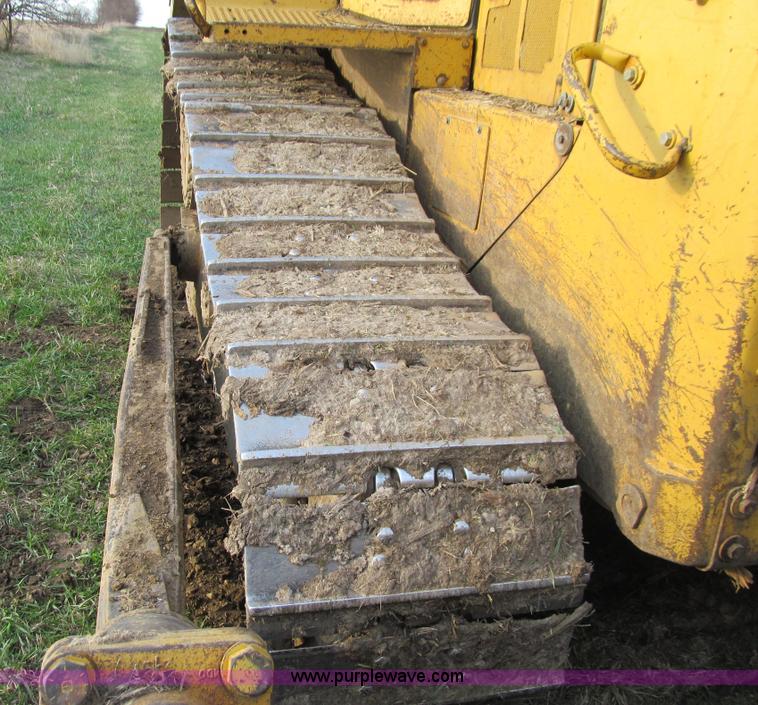 image for item E4709 1998 Caterpillar D6R XL dozer