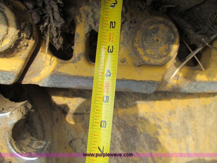 image for item E4709 1998 Caterpillar D6R XL dozer