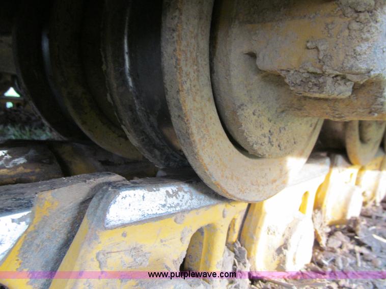 image for item E4709 1998 Caterpillar D6R XL dozer