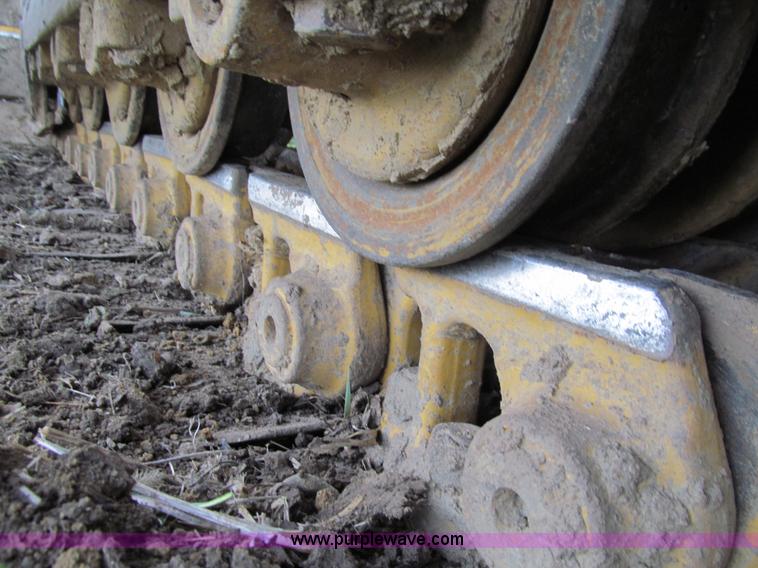 image for item E4709 1998 Caterpillar D6R XL dozer