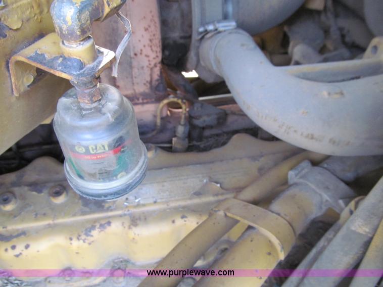 image for item E4709 1998 Caterpillar D6R XL dozer