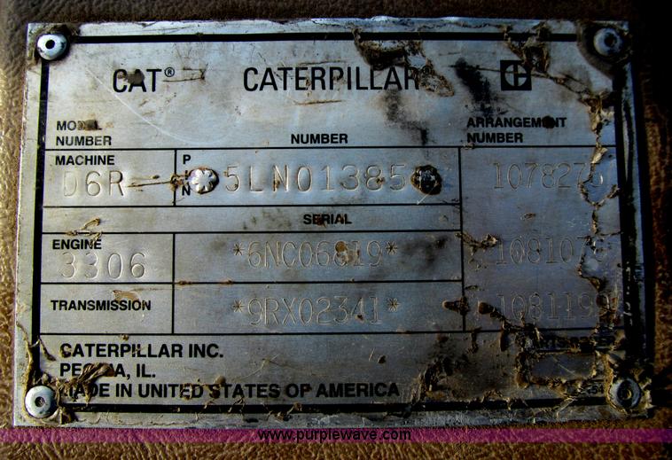 image for item E4709 1998 Caterpillar D6R XL dozer