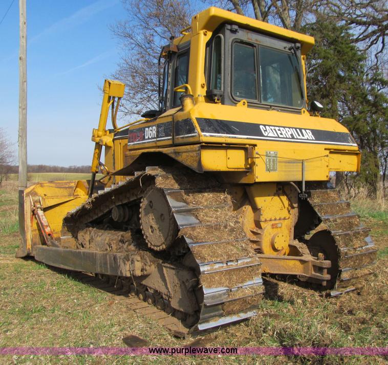 image for item E4710 1998 Caterpillar D6R XL dozer