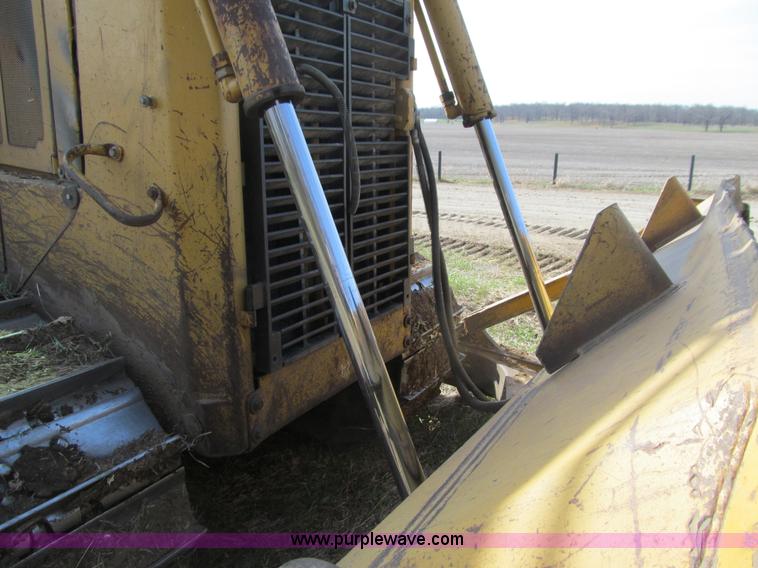 image for item E4710 1998 Caterpillar D6R XL dozer