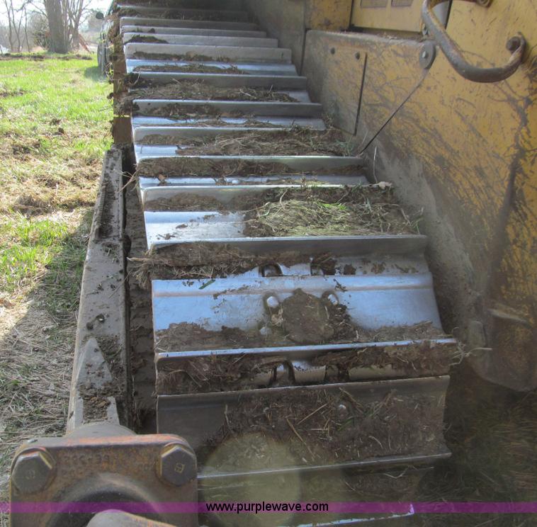 image for item E4710 1998 Caterpillar D6R XL dozer